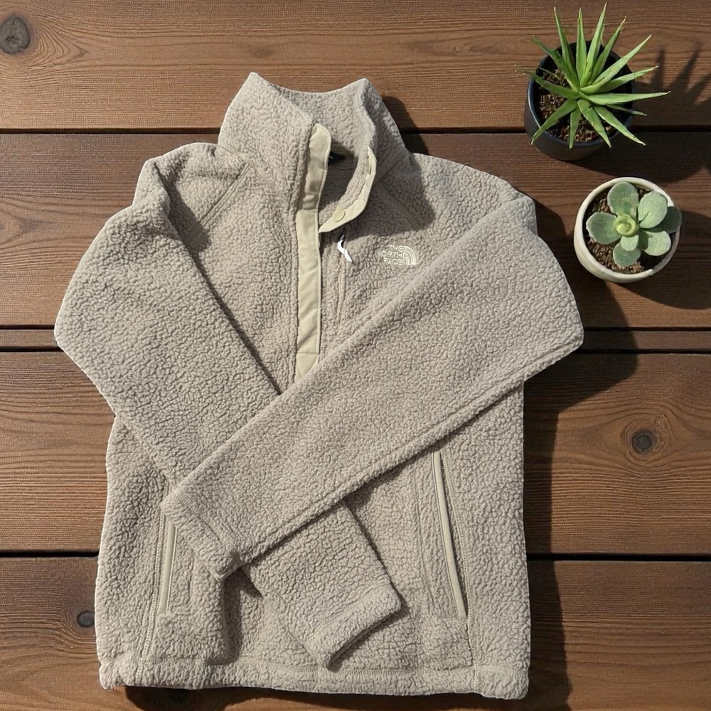 North Face 1/4 Button Oatmeal Fleece Small